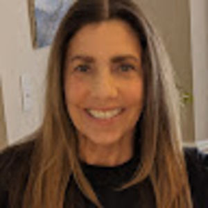 Meet your Posher, Dr. suzy